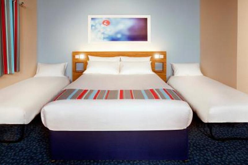 Travelodge Eastleigh Central Ngoại thất bức ảnh